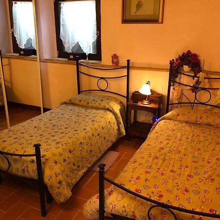 Cottage Le Ginestre Con Piscina In Val D'Orcia ラディコーファニ エクステリア 写真