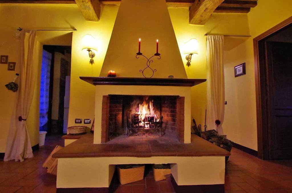 Cottage Le Ginestre Con Piscina In Val D'Orcia ラディコーファニ エクステリア 写真