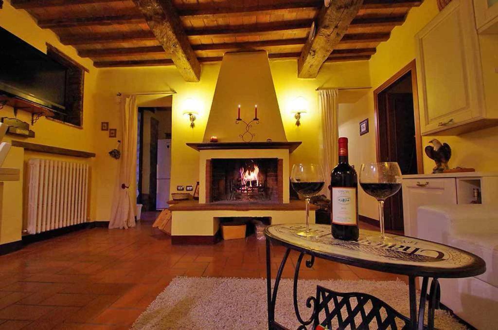 Cottage Le Ginestre Con Piscina In Val D'Orcia ラディコーファニ エクステリア 写真