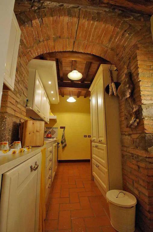 Cottage Le Ginestre Con Piscina In Val D'Orcia ラディコーファニ エクステリア 写真